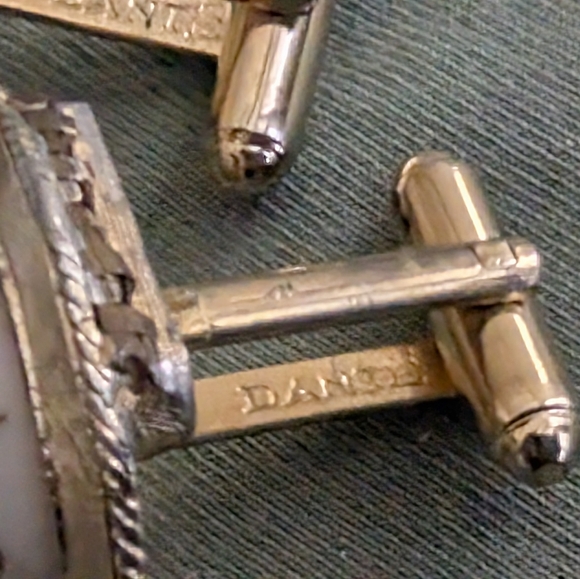 Vintage Dante White & Gold Cufflink Set. White Marbled Oval Stone Cufflinks - Picture 9 of 9